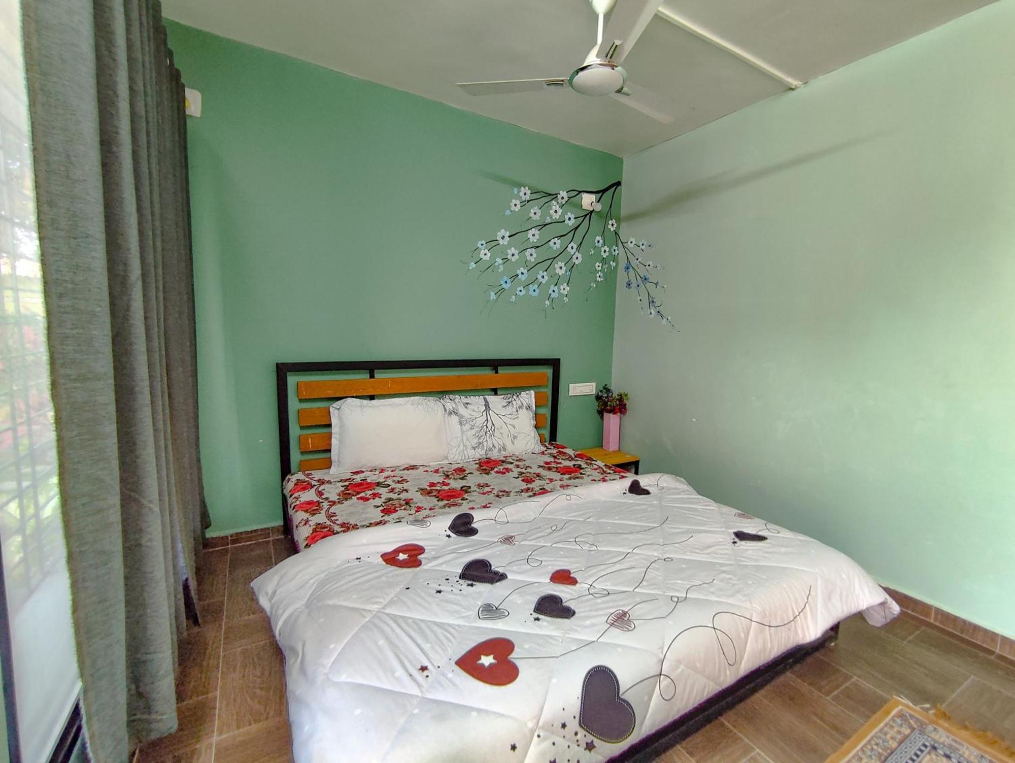 Van Vagdo Resort Rajpipla Bagian luar foto