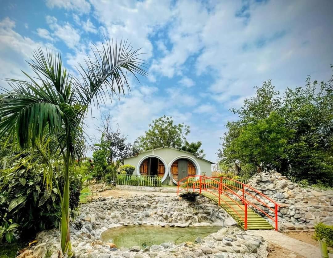 Van Vagdo Resort Rajpipla Bagian luar foto