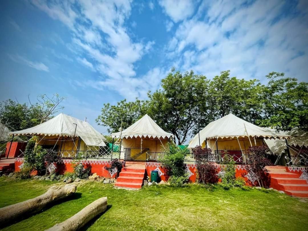 Van Vagdo Resort Rajpipla Bagian luar foto