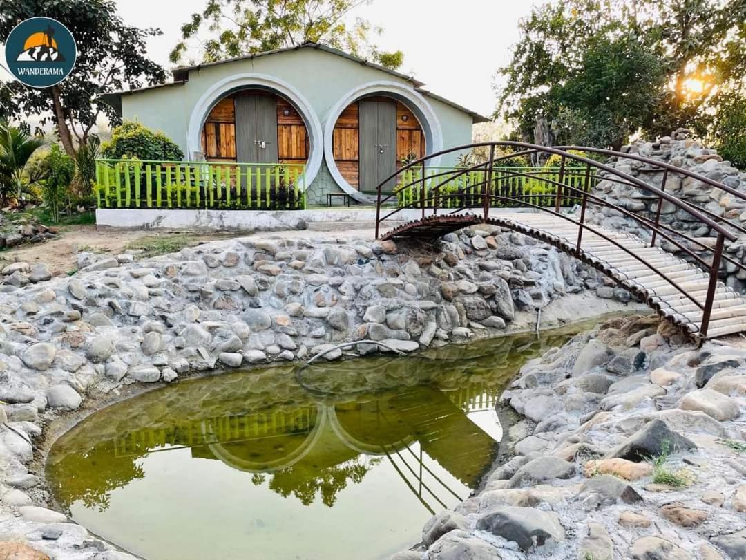 Van Vagdo Resort Rajpipla Bagian luar foto