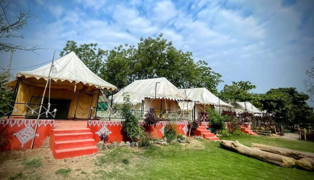 Van Vagdo Resort Rajpipla Bagian luar foto